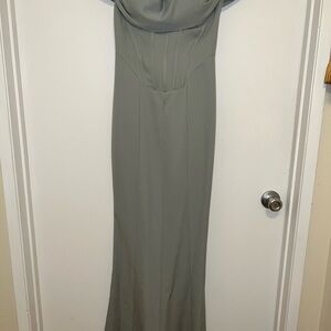 Elegant Green Evening Gown